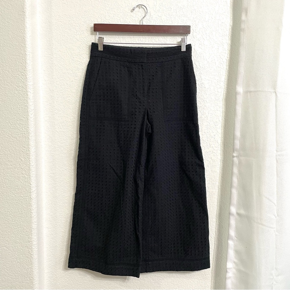 Ann Taylor Womens Pants Black Wide Leg Crop Eyelet Culottes Classic Size 4